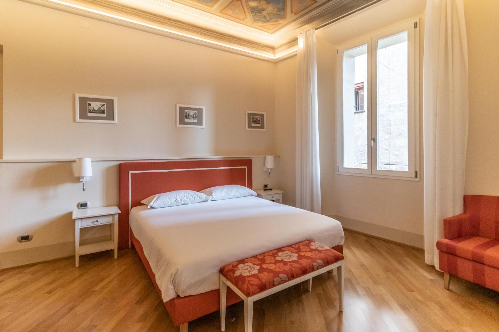 Casa Isolani Guest House Piazza Maggiore 1 — Photos 1